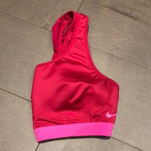 Nike fuschia sports bra (unpadded)